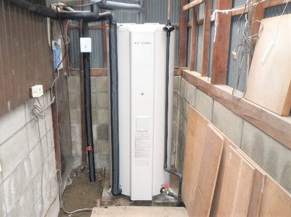 電気温水器交換